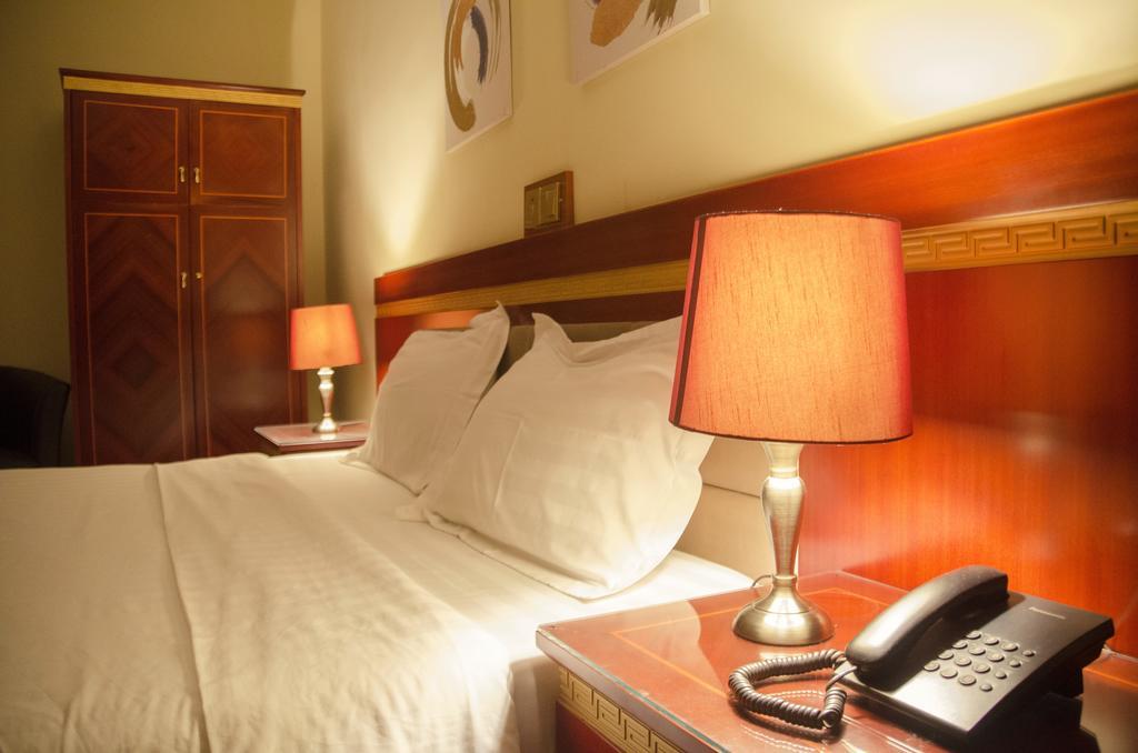 Hotel Rosebud Абуджа Екстериор снимка