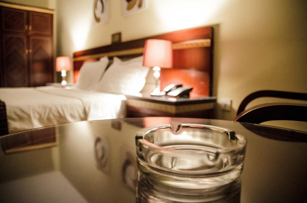 Hotel Rosebud Абуджа Екстериор снимка