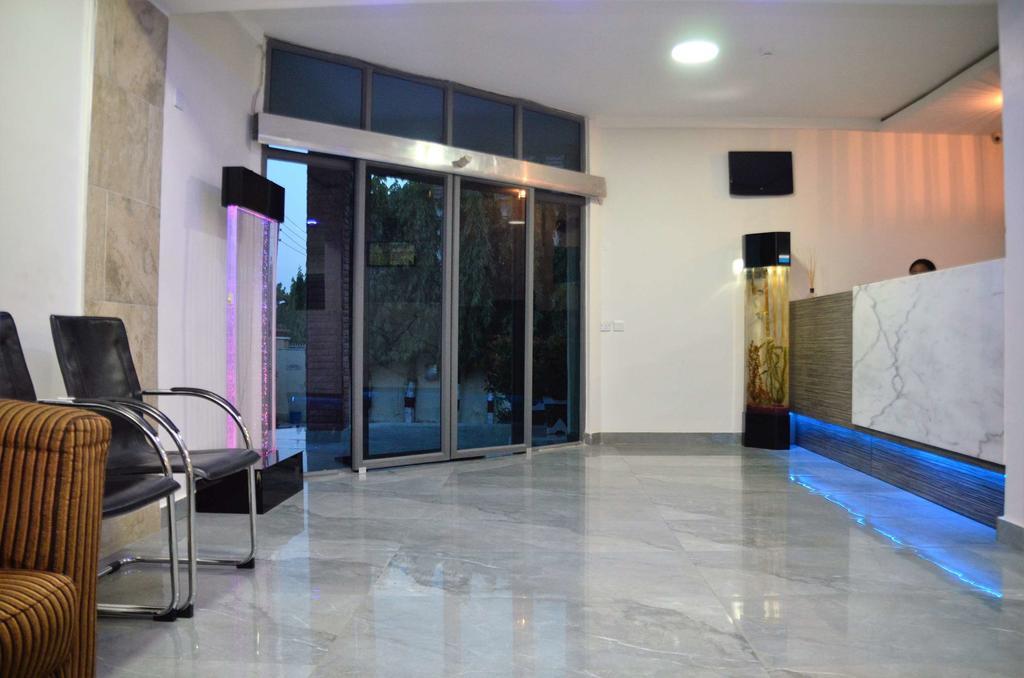 Hotel Rosebud Абуджа Екстериор снимка