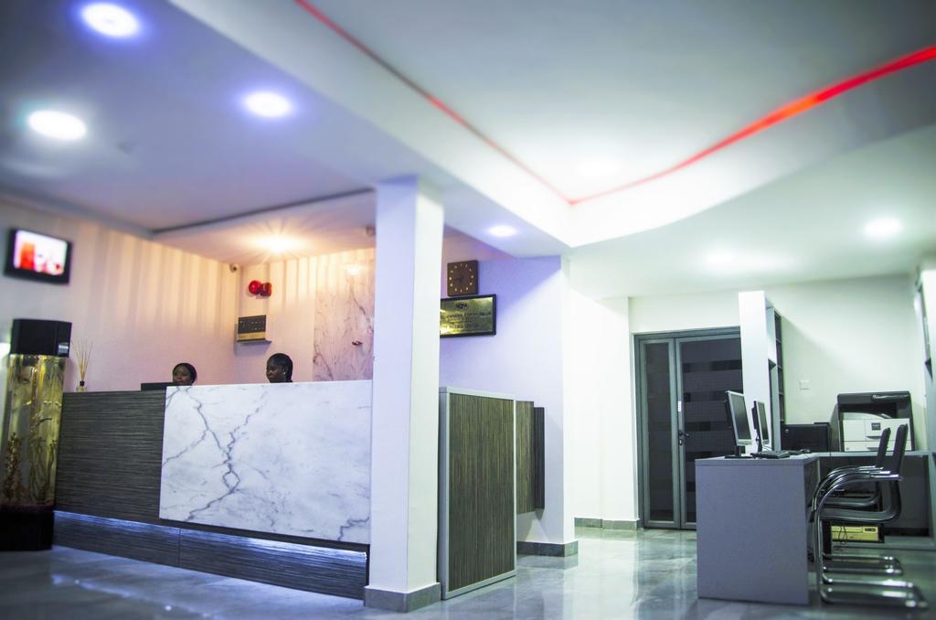 Hotel Rosebud Абуджа Екстериор снимка