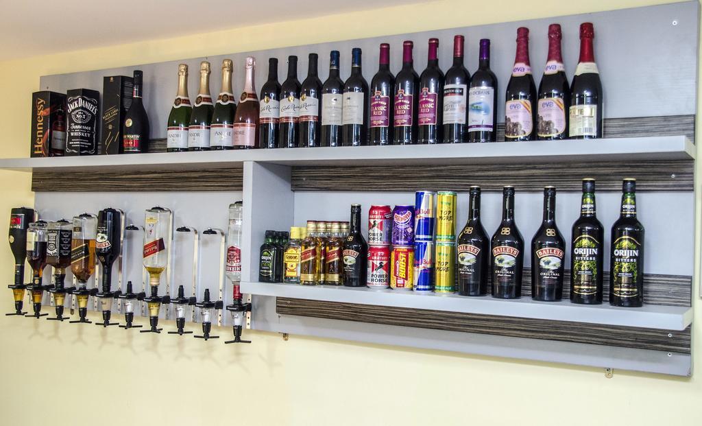 Hotel Rosebud Абуджа Екстериор снимка