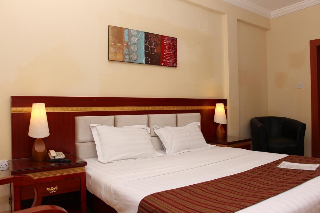 Hotel Rosebud Абуджа Екстериор снимка
