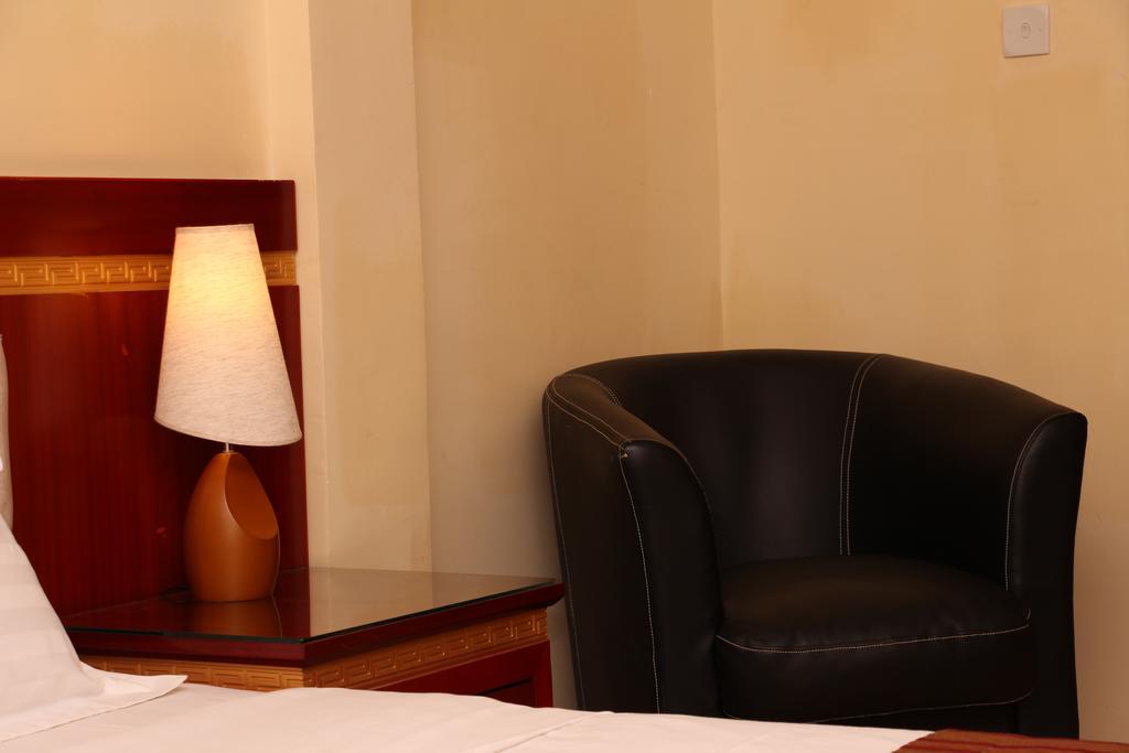 Hotel Rosebud Абуджа Екстериор снимка