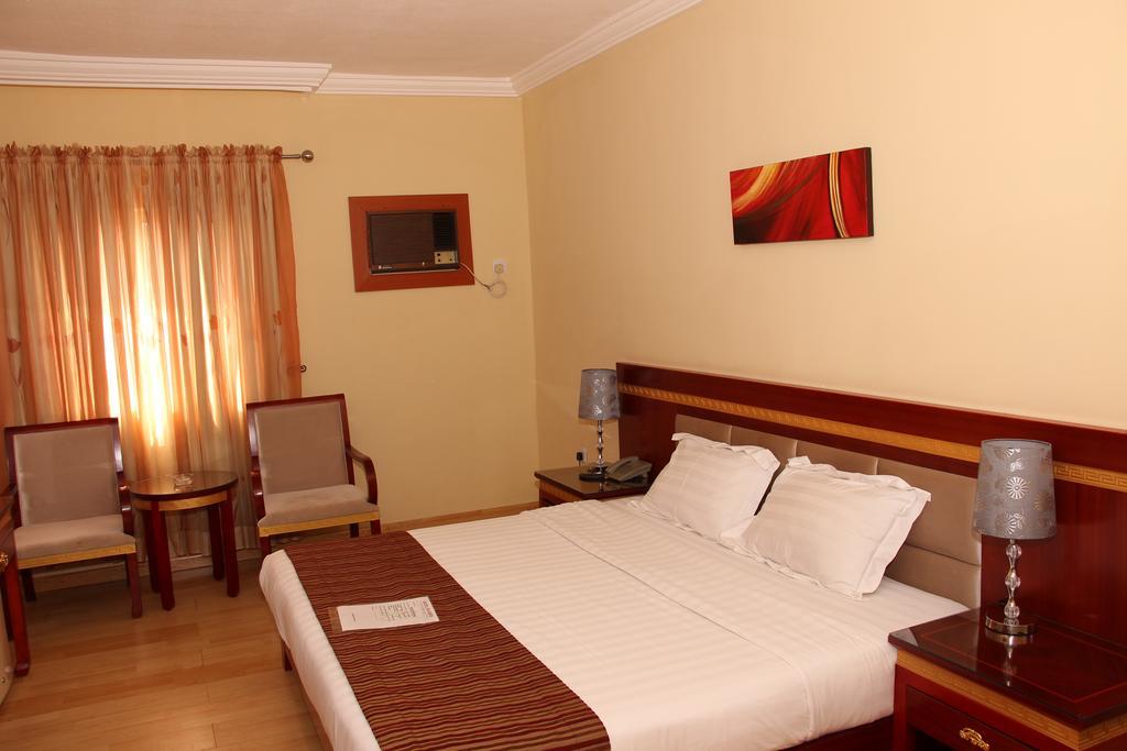 Hotel Rosebud Абуджа Екстериор снимка